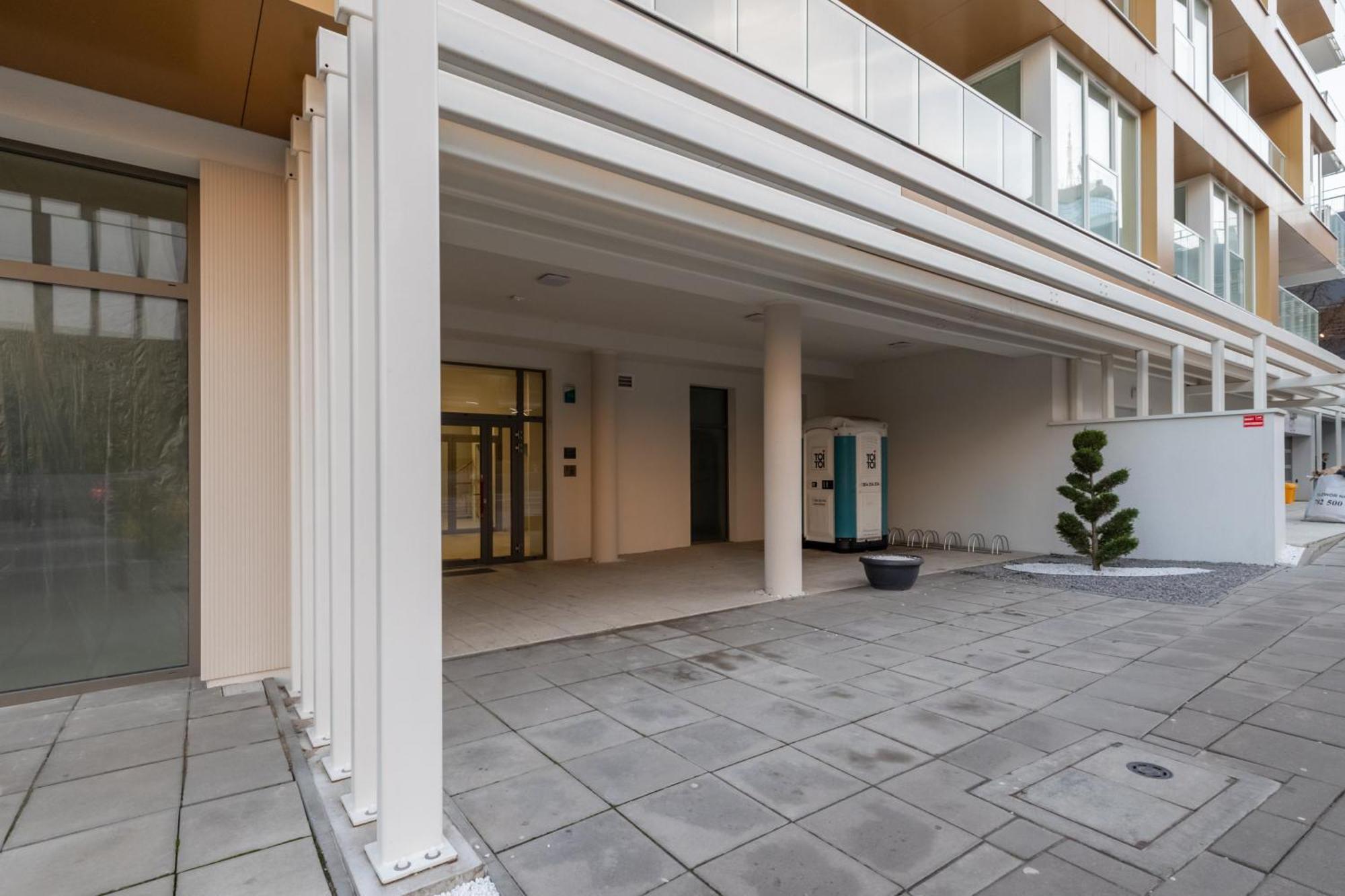 Apartment Malczewskiego Grey