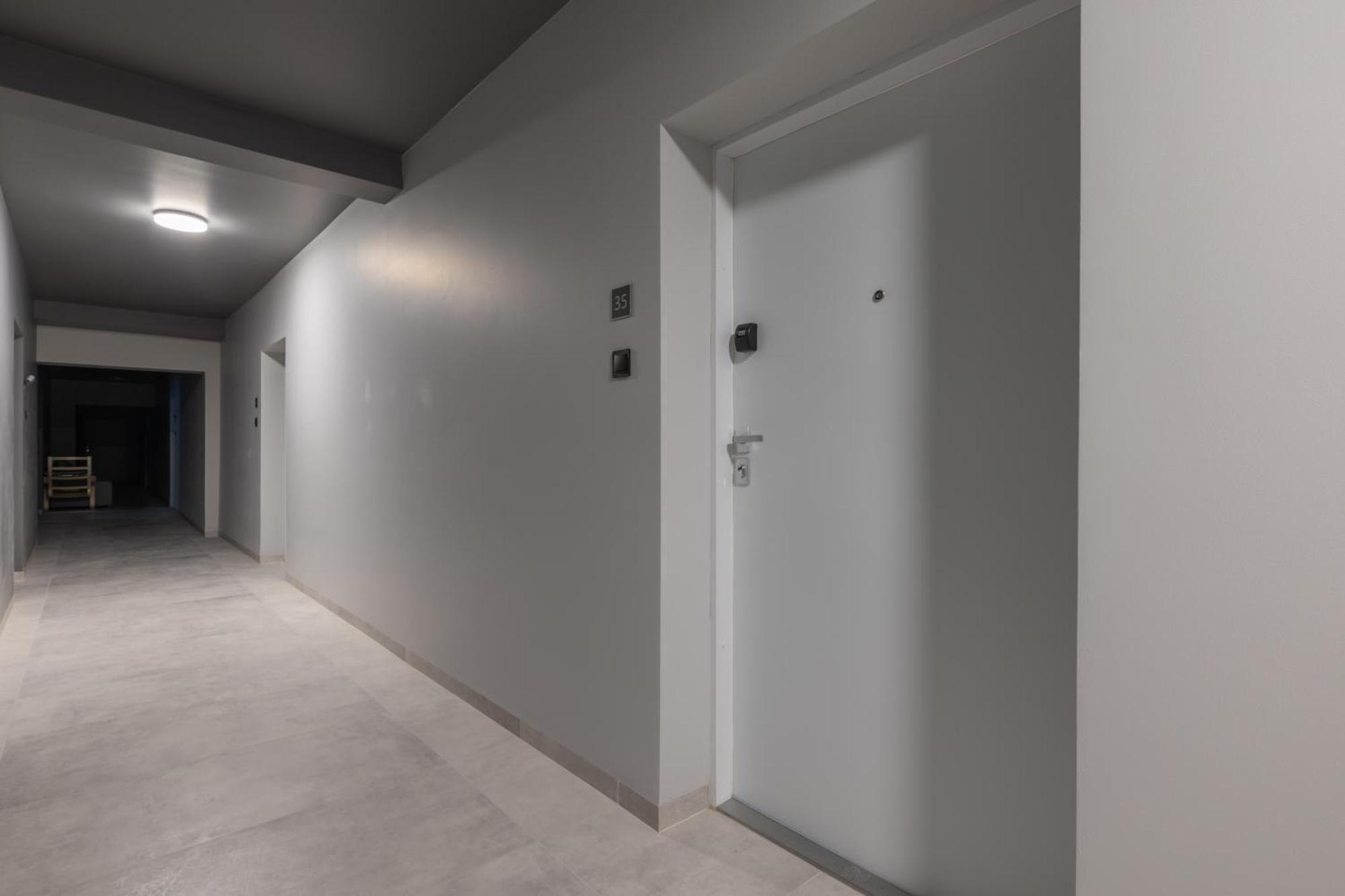 Apartment Malczewskiego Grey